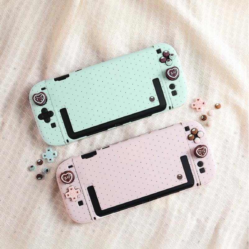 IINE Switch 2 retro Polka Dot Protective Case & Button Sticker Set