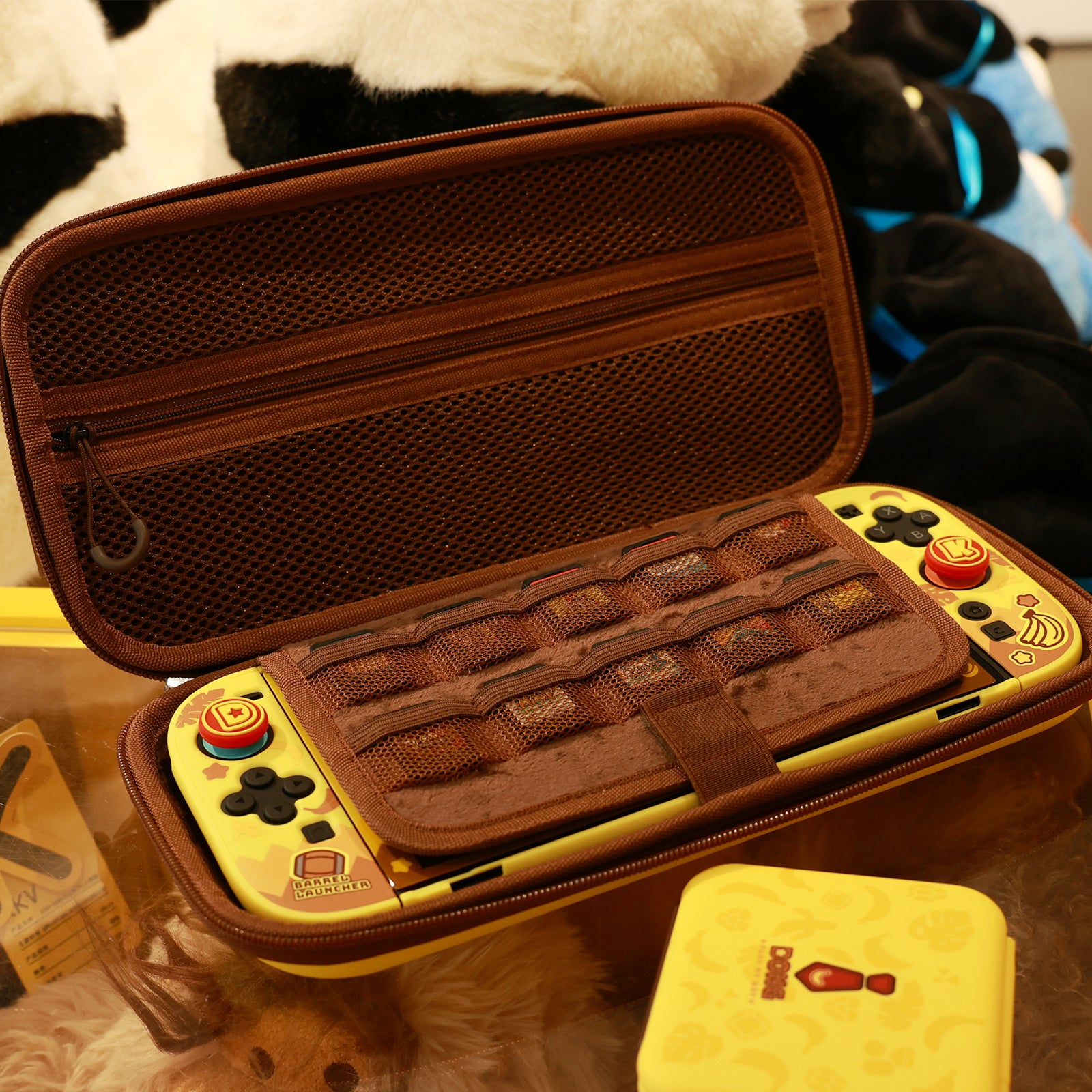 IINE Banana Hero Protective Case & Tempered Glass Film & Storage Bag & Game Card Case for Switch 2