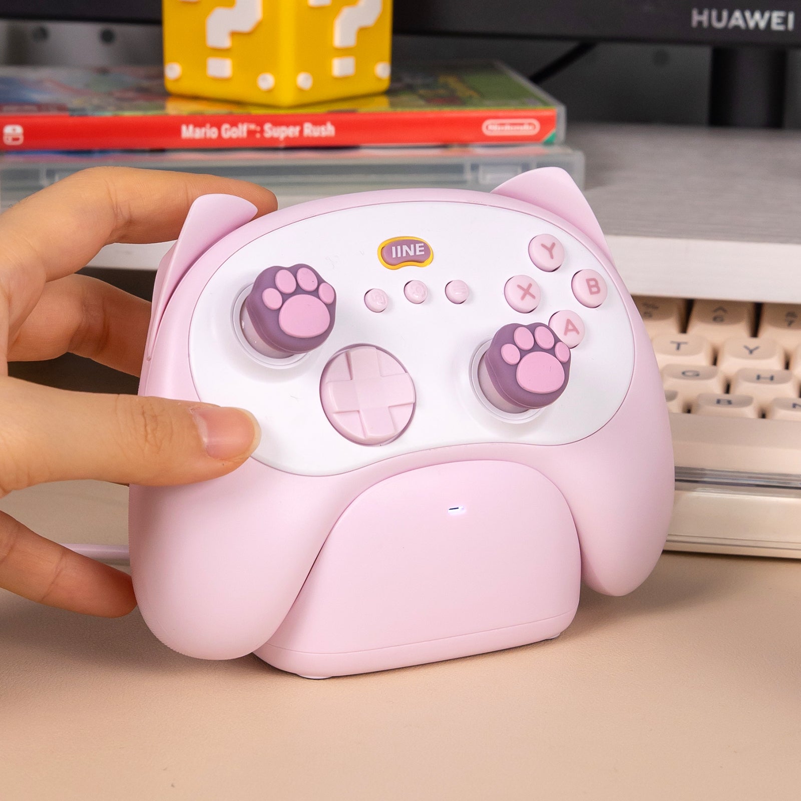 IINE Meow Kitten Controller with Charging Dock | High-Density Hall Effect Joystick | IINE App Support