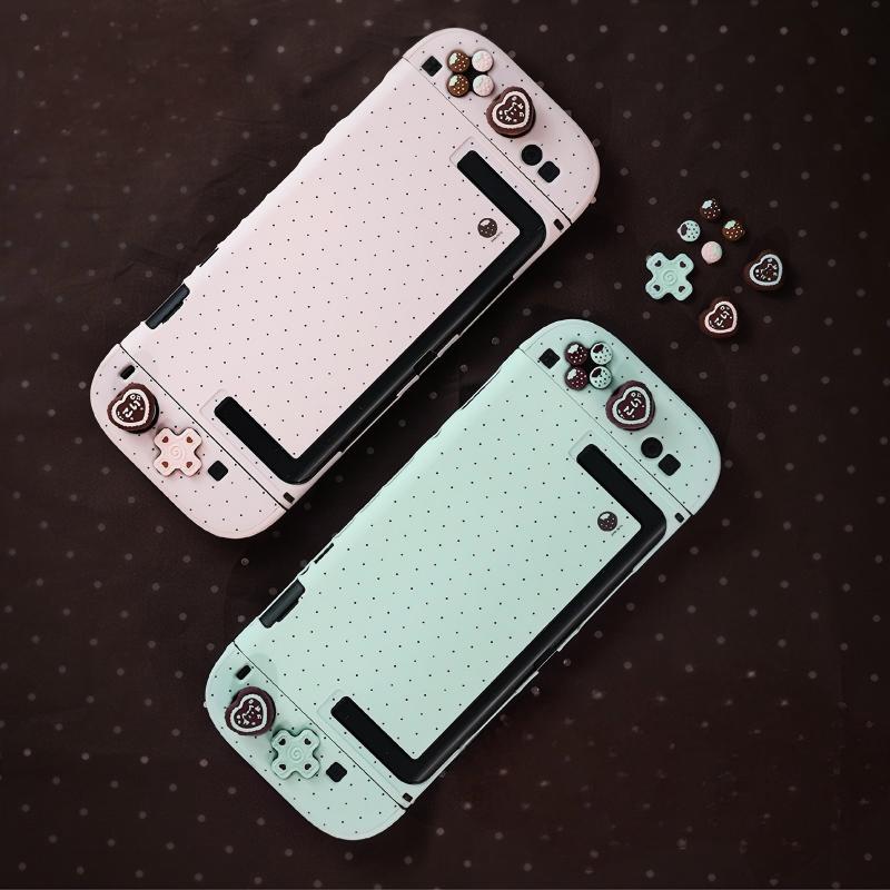 IINE Switch 2 retro Polka Dot Protective Case & Button Sticker Set